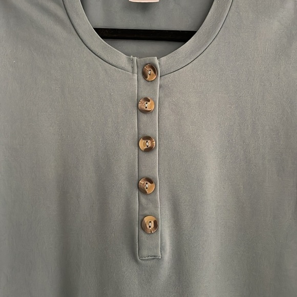 Lou Lou & Company Every Day Maternity and Nursing Dress - Picture 5 of 12